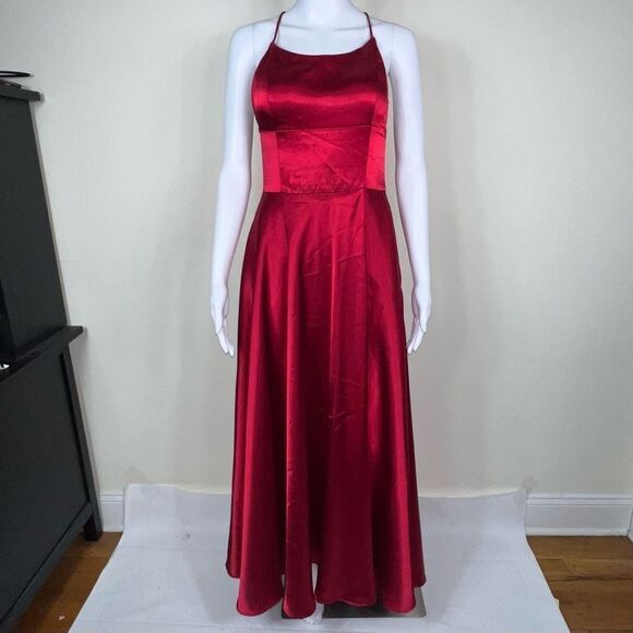 Betsy & Adam Criss Cross Back Spaghetti Strap Satin Gown - Picture 11 of 14